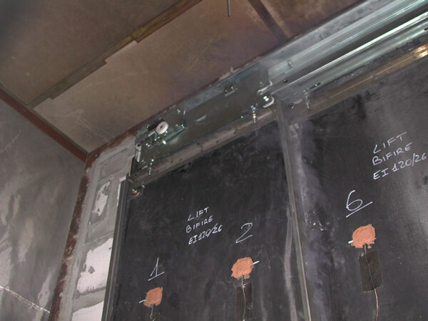 Porte EI120 a 2 ante telescopiche